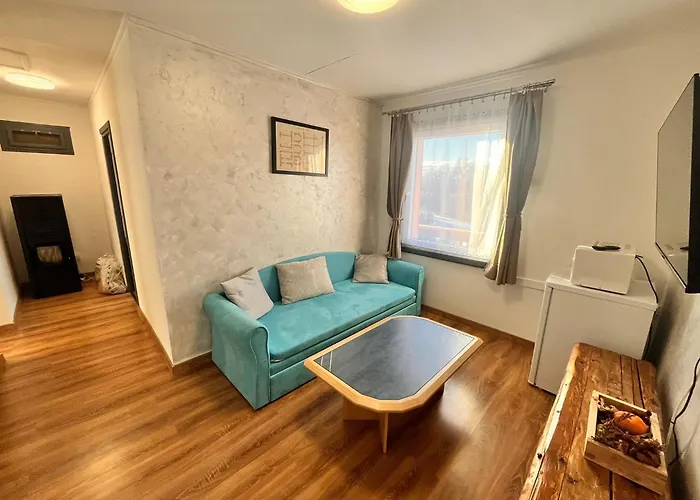 Pod Houbovym Vrchem אתר קמפינג Horní Planá